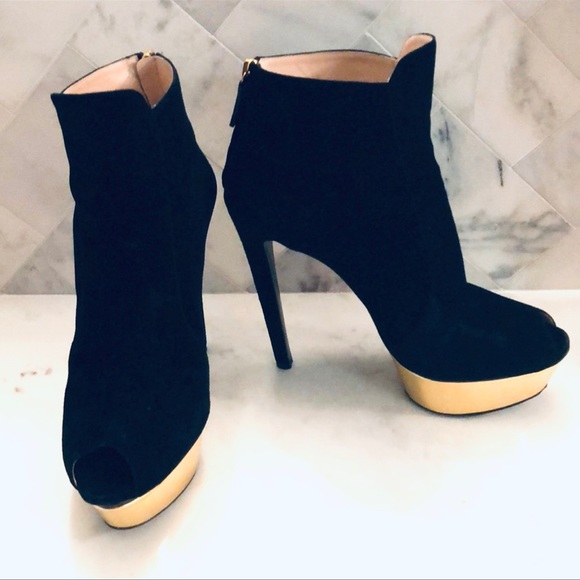 FINAL PRICE DROP AUTHENTIC PRADA BOOTIES - Picture 3 of 8